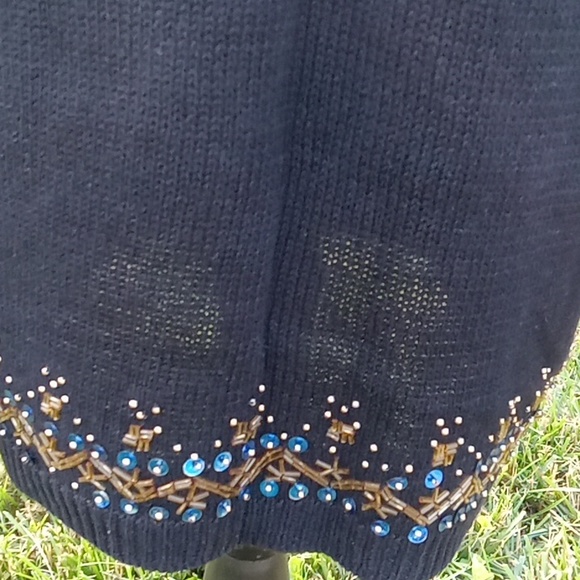 💙Beautiful Sweater💙 - Picture 6 of 8